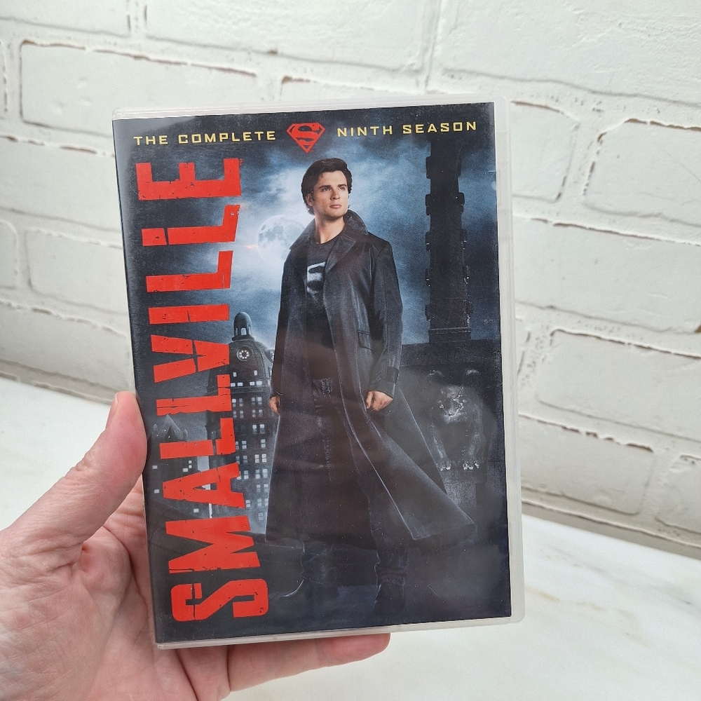 Smallville: Complete Ninth Season 9 (DVD, 2010, 6-Disc Box Set)